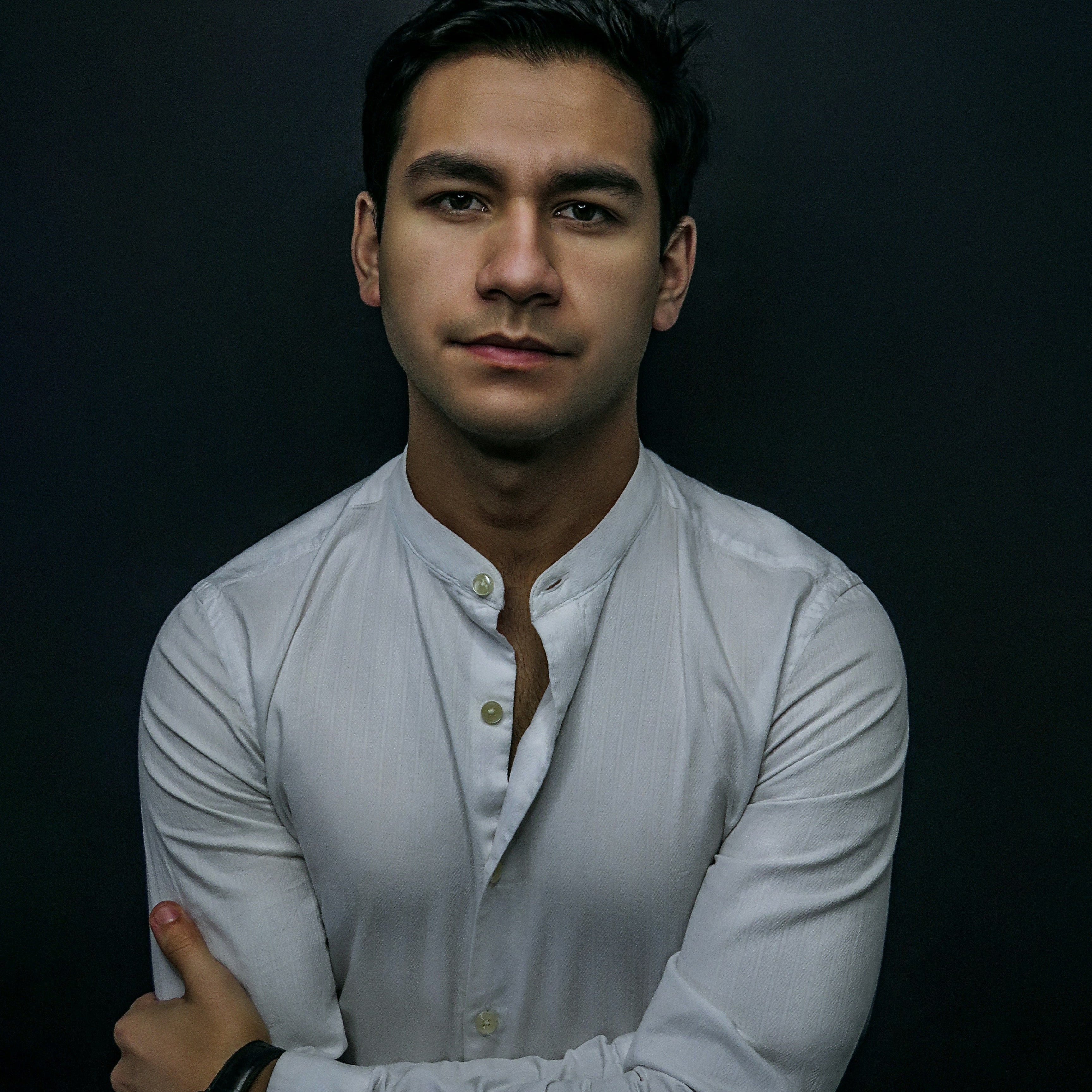 Andres R.